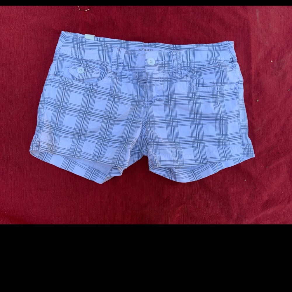 Shorts - Picture 8 of 13